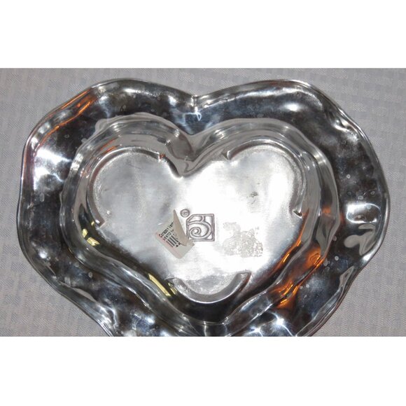Corazon Vento 11" Handmade Silver Metal Heart Dish - Picture 5 of 8